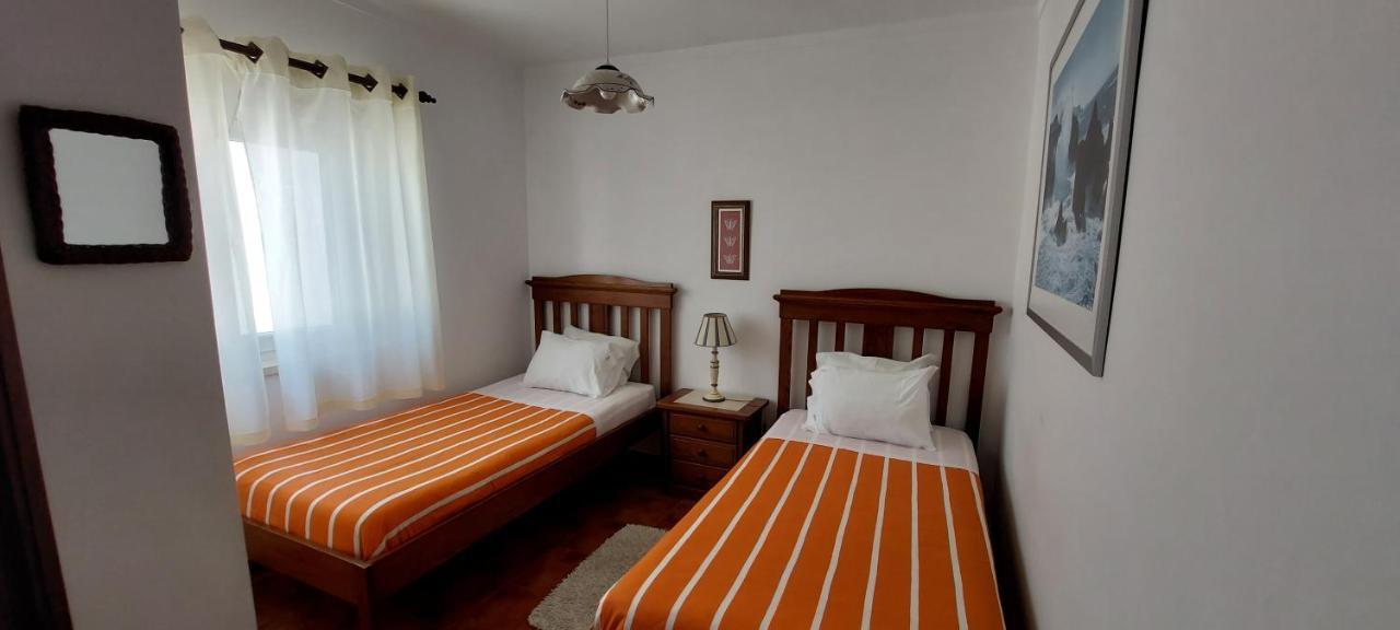 Pequena Baleia Bed and Breakfast Ferrel  Εξωτερικό φωτογραφία