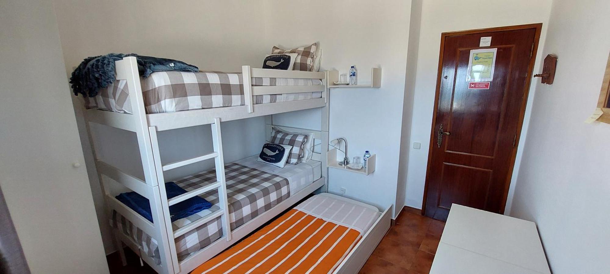 Pequena Baleia Bed and Breakfast Ferrel  Εξωτερικό φωτογραφία